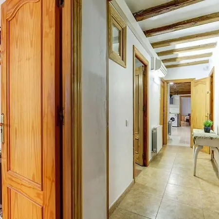 Apartment 7 Pax Montserrat Ramblas Barcelona