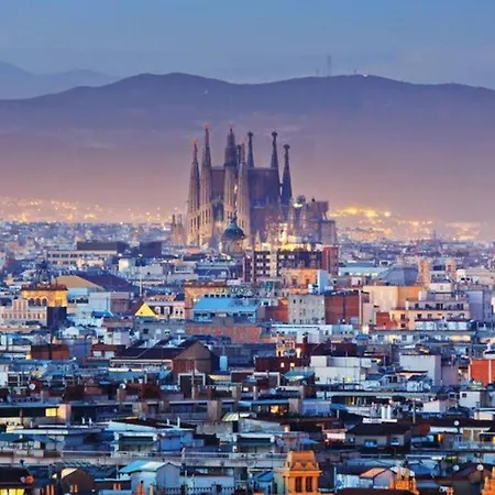 7 Pax Montserrat Ramblas Barcelona Barcellona